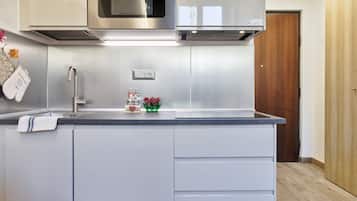 Estudio, para no fumadores | Cocina privada | Refrigerador, microondas, parrilla de estufa y cafetera de espresso