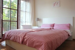 Chambre Confort double | Literie hypoallergénique, lit avec matelas en mousse à mémoire