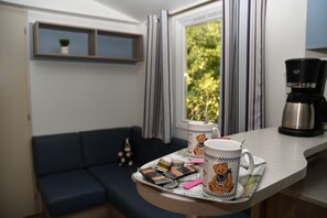 Mobile Home, 3 Bedrooms (Galaxie) | Private kitchenette | Full-size fridge, microwave, stovetop, electric kettle - La Pierre Verte Camping Village (Fréjus)