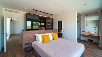 Family Villa, 4 Bedrooms, Heated Private Pool, Sea View | Premium bedding, in-room safe, desk, laptop workspace