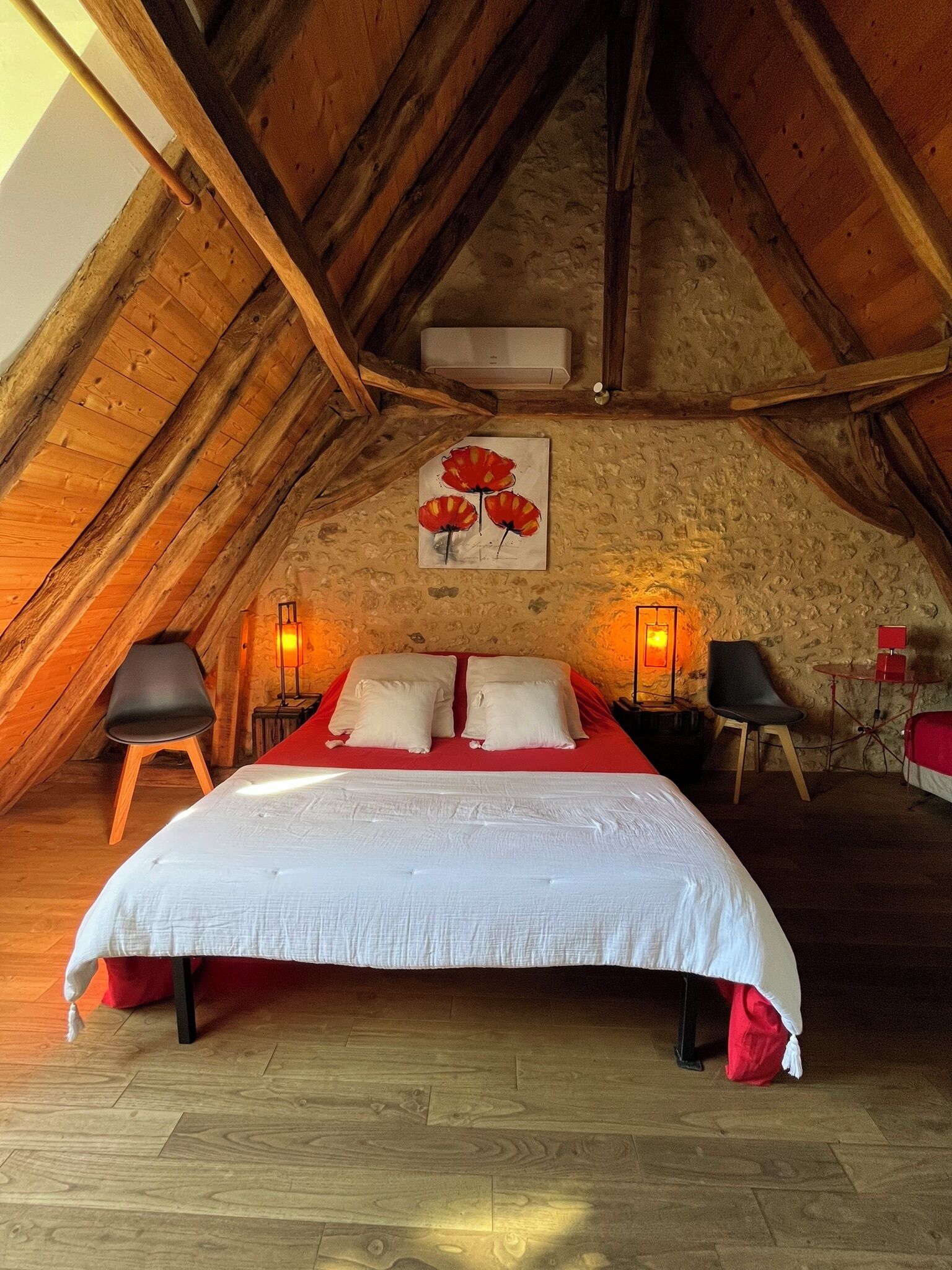 Double Room, Non Smoking | Desk, soundproofing, cribs (free), WiFi (free)