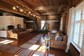 Interior - LAURI Historical Log House Manor (Rovaniemi)