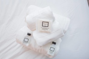 5 bedrooms, iron/ironing board, free WiFi