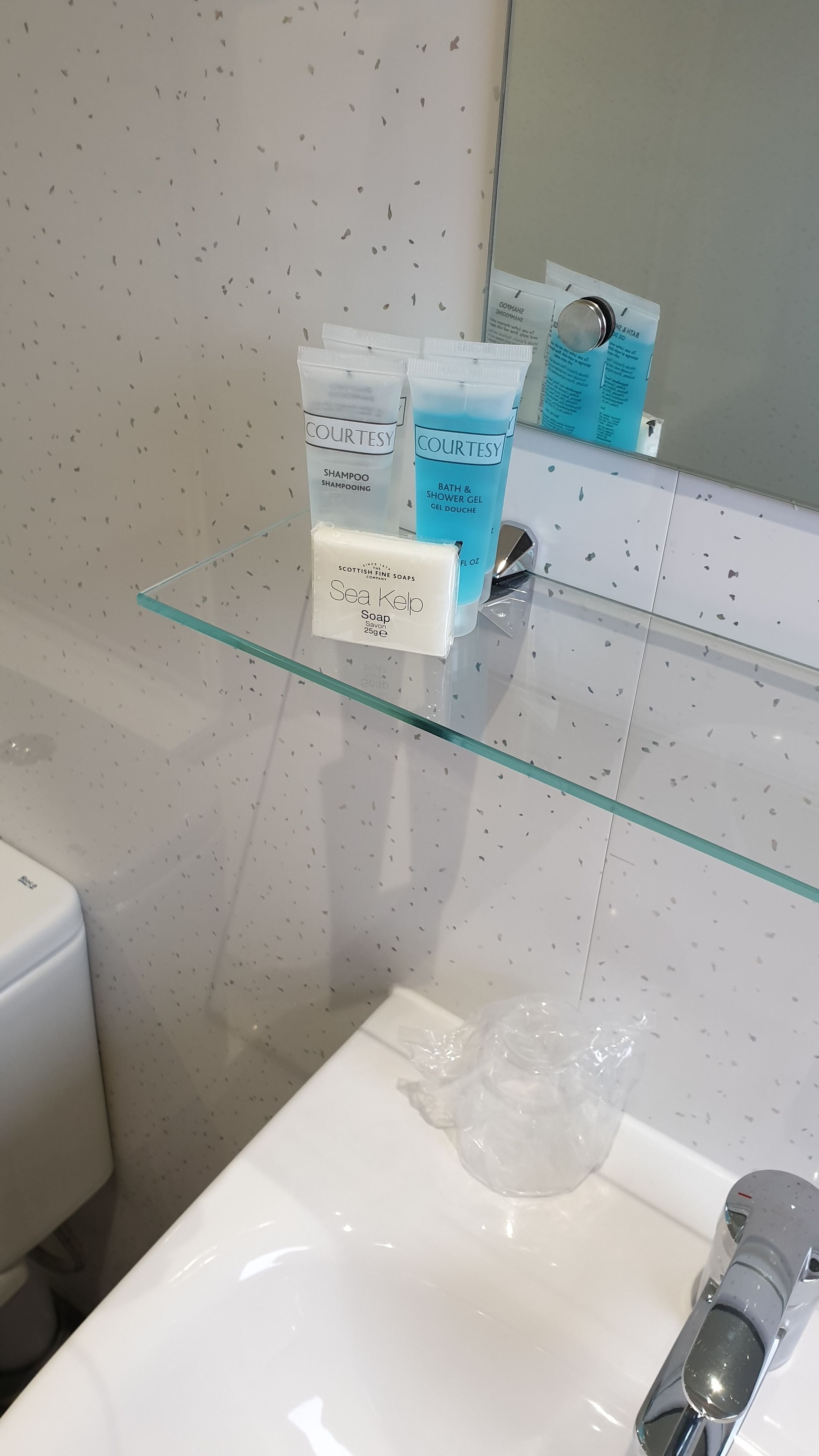 double room | bathroom sink