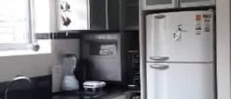 Apartment, 1 Double Bed, Non Smoking | Private kitchen