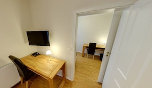 Double Room, 1 Double Bed | Laptop workspace, blackout curtains, free WiFi, bed sheets