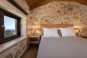 Appartement Duplex, vue partielle sur la mer | 1 chambre, Wi-Fi gratuit, draps fournis