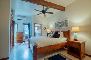 Huoneisto, 3 makuuhuonetta | 3 makuuhuonetta, silitysrauta/-lauta, ilmainen Wi-Fi, vuodevaatteet