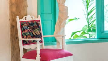 Superior Room With Terrace and Garden View | 客房設施服務