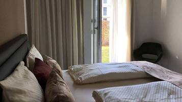 1 quarto, roupas de cama antialérgicas, cofres nos quartos