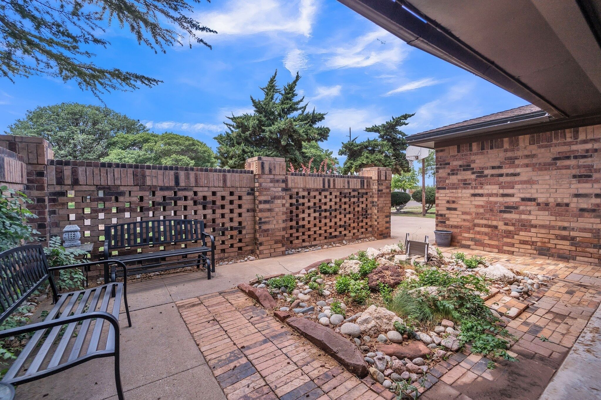 House, 3 Bedrooms | Property grounds