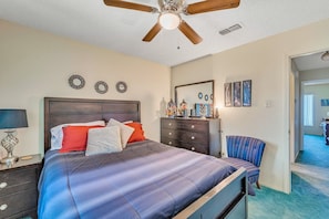 House, 3 Bedrooms - Stead House-3bd/2ba, Ttu,  Fall Specials! 3 Bedroom Home by RedAwning (Lubbock)