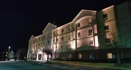 First Inn Suites