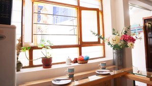 Appartement, 2 chambres, cuisine (2 double + 1 twin) | Vue de la chambre