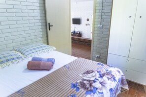 2 bedrooms, soundproofing, iron/ironing board, free rollaway beds - Chalet em Viamão (Viamao)