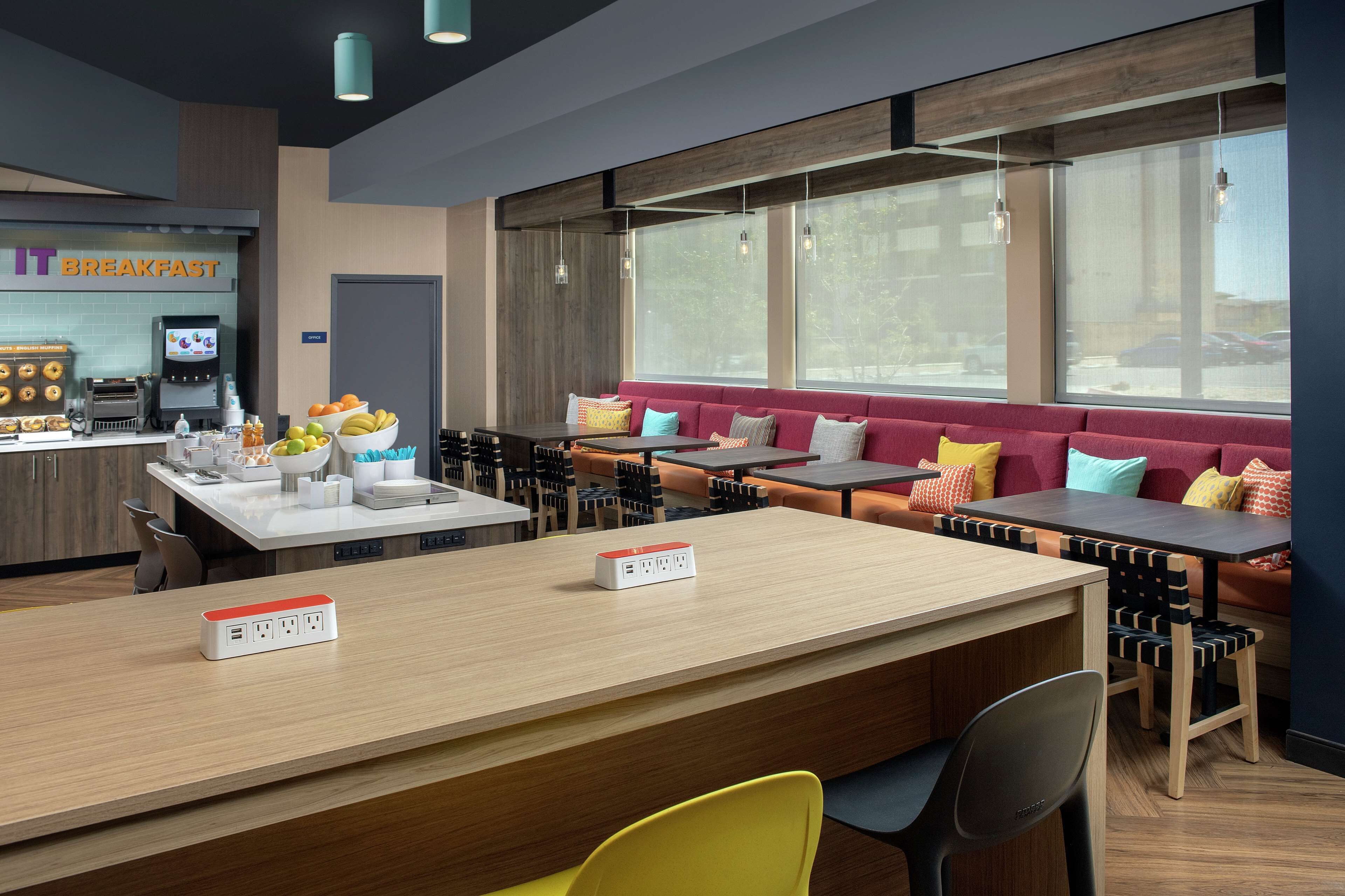 free daily on-the-go breakfast