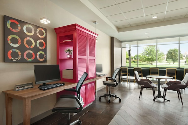 Lobby - Home2 Suites by Hilton Overland Park (Overland Park)