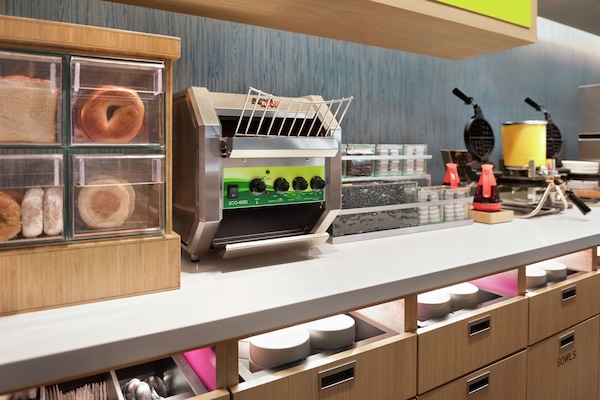 Petit déjeuner à emporter compris tous les jours