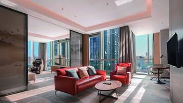 In-room safe, bed sheets