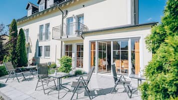Sundeck