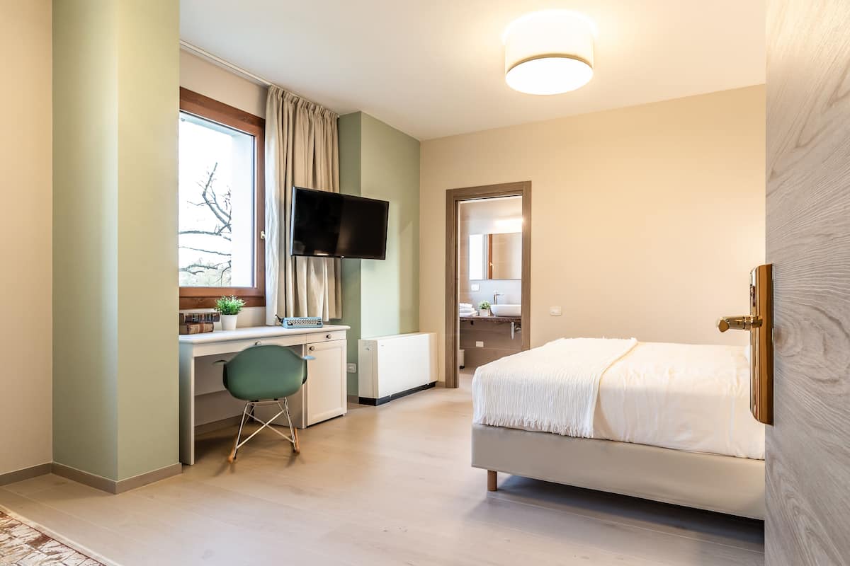 Junior Quadruple Room, Park View (Bologna)
