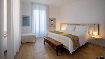 Vischi Apartment Trani Loc Tur REGINELLA (Via N. Vischi 2, 1 Piano) | 1 bedroom, premium bedding, down duvets, memory-foam beds