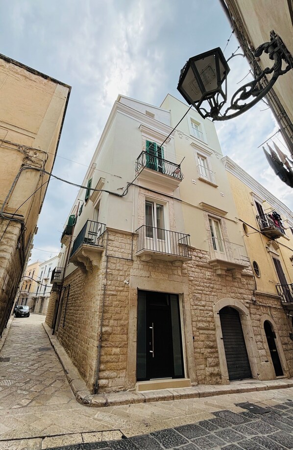 Front of property - Le Marinelle (Trani)