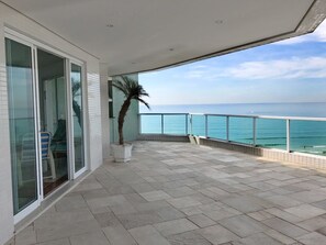 Sundeck - Cobertura em Riviera vista para o Mar (Bertioga)