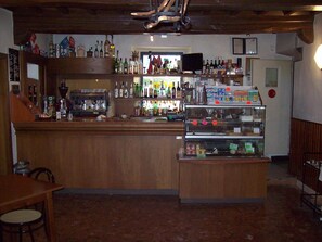 Bar (on property) - Albergo Ristorante Gualtieri (Barberino di Mugello)