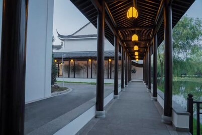 Good Fortune Hot Spring Hotel