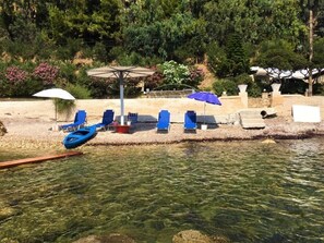 Pool - Elena's Luxury Studios and Apartments (Zakynthos)