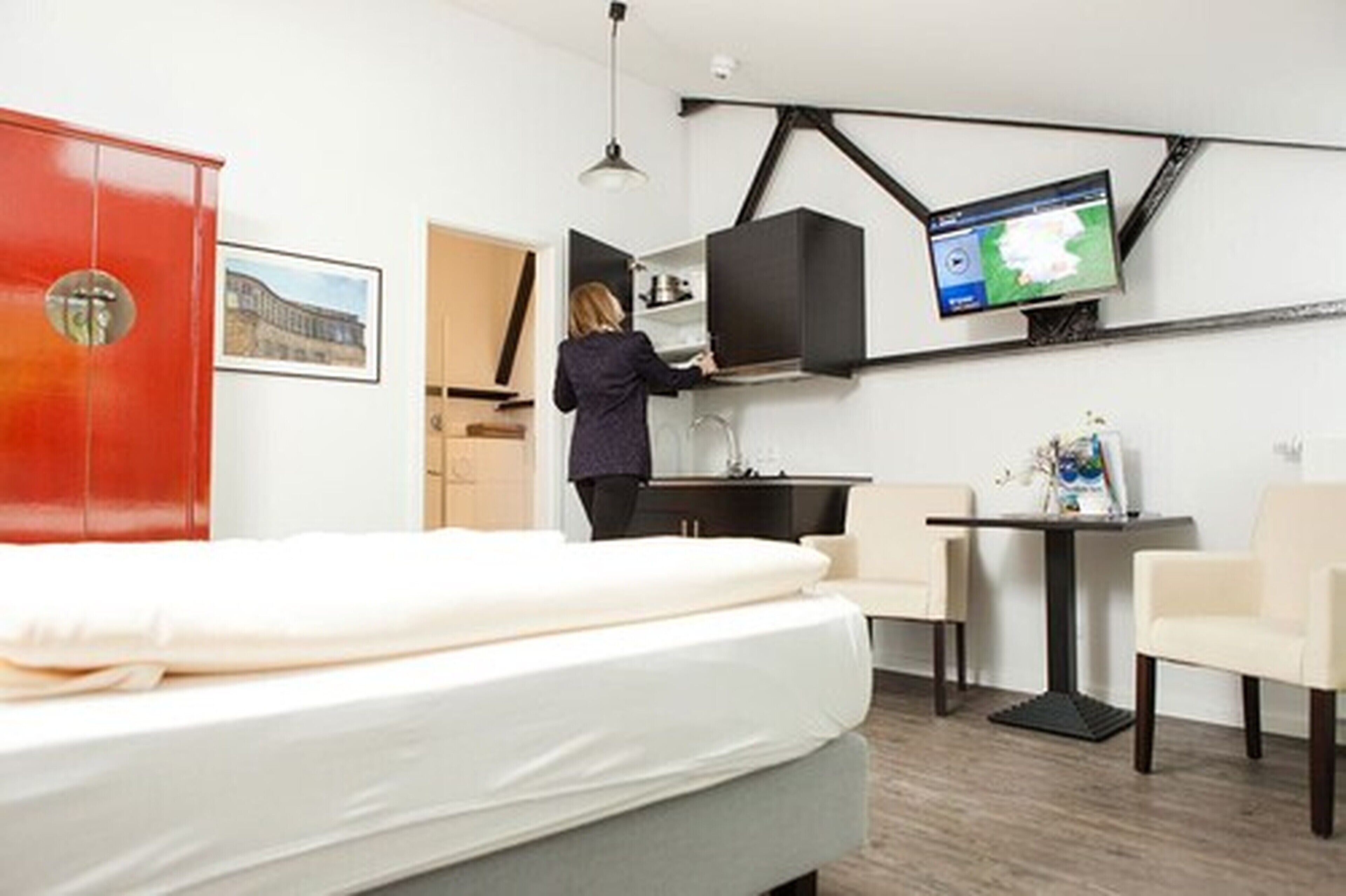 executive apartment | private kitchen | stovetop, coffee/tea maker, electric kettle