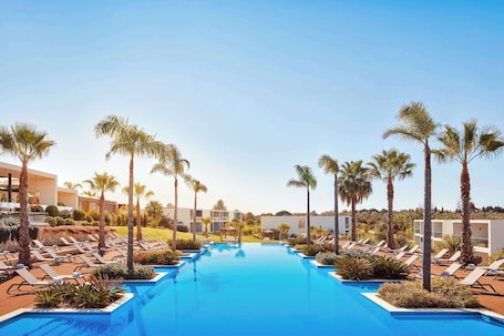 Terrace/patio. Tivoli Alvor Algarve - All Inclusive Resort