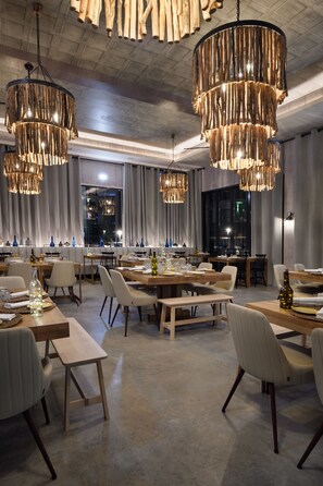 4 restaurants, breakfast, lunch, dinner served; Italian cuisine - Tivoli Alvor Algarve - All Inclusive Resort (Portimão)