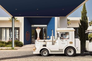 Front of property - Tivoli Alvor Algarve - All Inclusive Resort (Portimão)