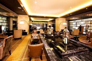 星評価なしの画像、4 / 104、ボタン