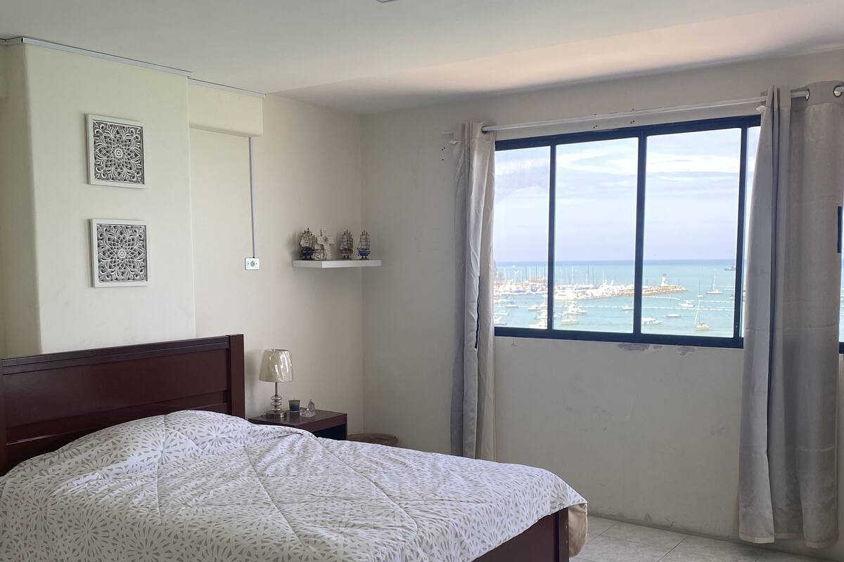 Apartment, Multiple Beds, Non Smoking | 3 bedrooms, in-room safe, iron/ironing board, WiFi (free)