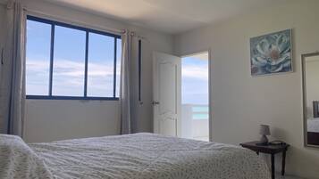 Apartment, Multiple Beds, Non Smoking | 3 bedrooms, in-room safe, iron/ironing board, free WiFi