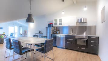 Panoramic Apartment, 2 Bedrooms, Partial Sea View (02) | Private kitchen | Fridge, microwave, oven, stovetop