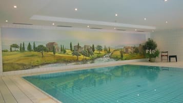 Indendørs pool