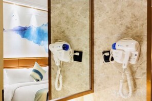 Unclassified image, 4 of 67, button - Longquan Garden Hotel (Haikou Pearl Square Qilou Old Street Branch) (Haikou)