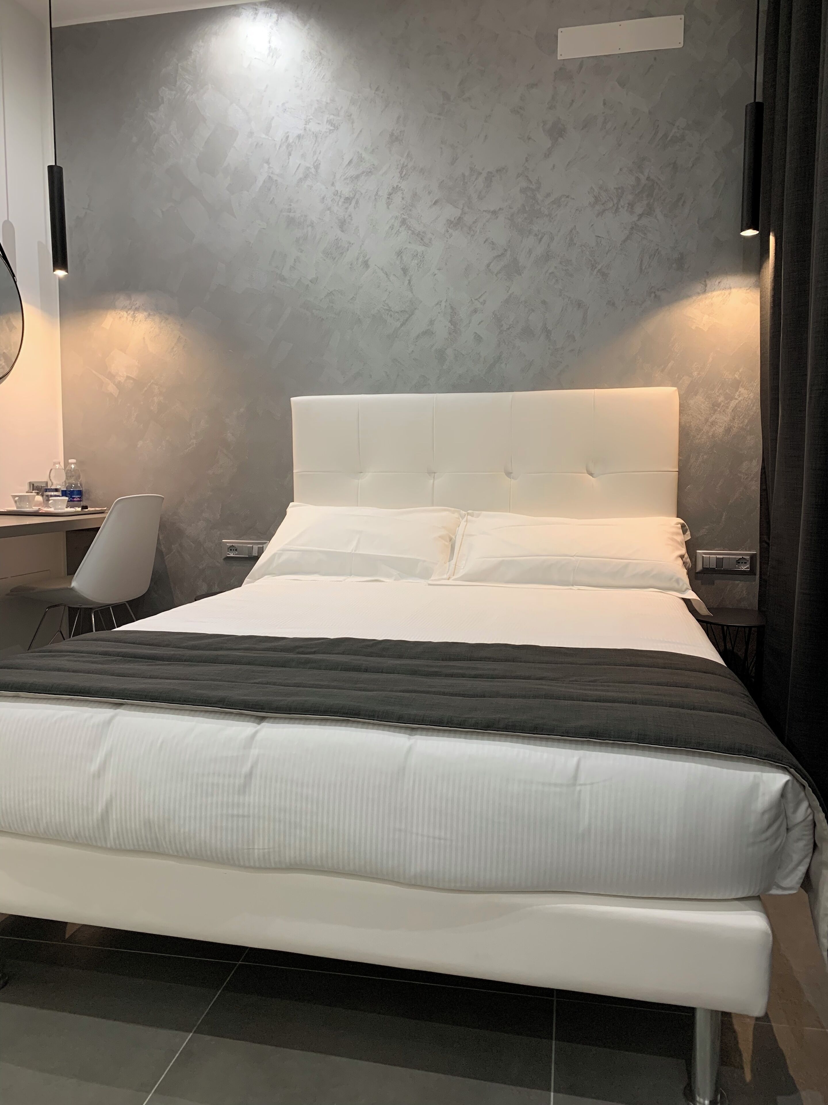 Frette Italian sheets, premium bedding, down duvets, in-room safe