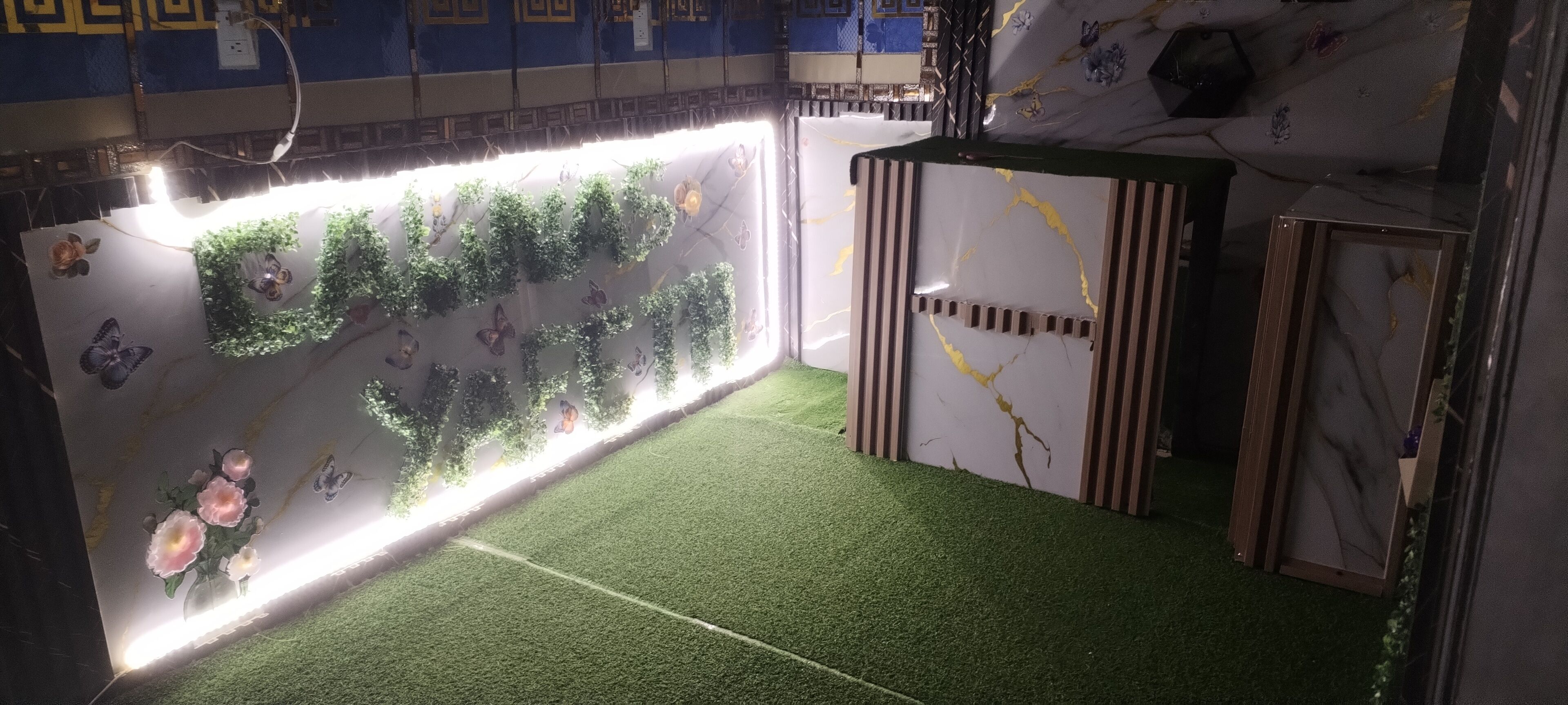 Espacio para trabajar con laptop, wifi gratis y ropa de cama 