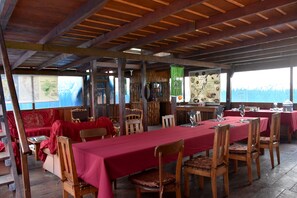 Restaurant - Yaku Amazon Lodge & Expeditions (Fernando Lores)