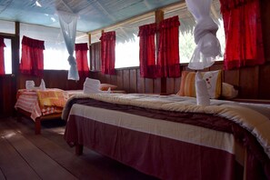 Family Bungalow - Yaku Amazon Lodge & Expeditions (Fernando Lores)