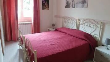 Chambre Triple, salle de bains privée