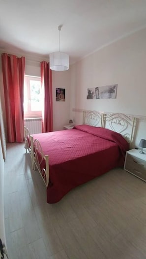 Chambre Triple, salle de bains privée
