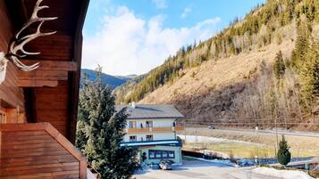 Doppelzimmer, Annex (Attic - Dachgeschoss) | Blick vom Balkon