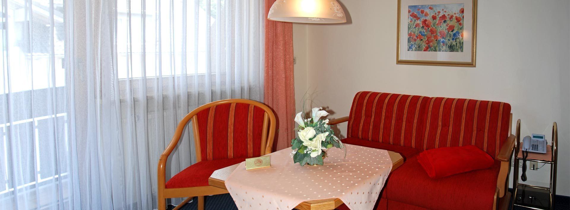 double room | hypo-allergenic bedding, in-room safe, desk, blackout curtains