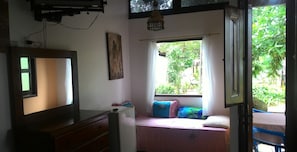 Minibar, bed sheets